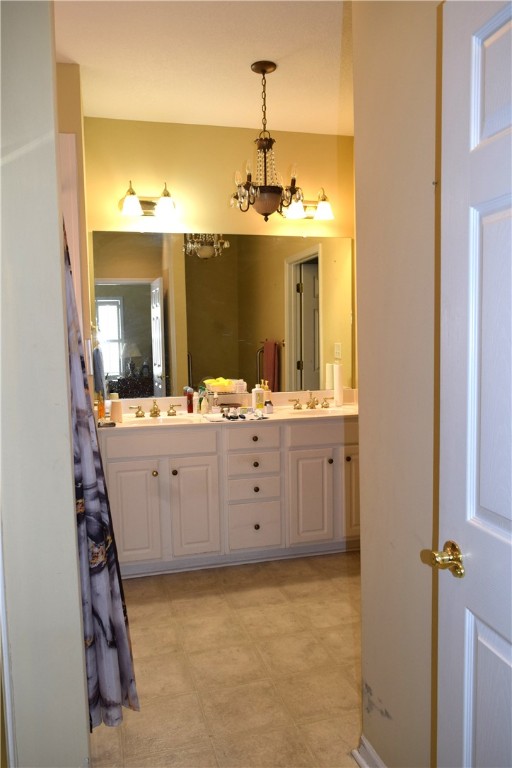 124 Elliott Circle Anderson, SC 29621 - Photo 4 of 11 Primary Bath