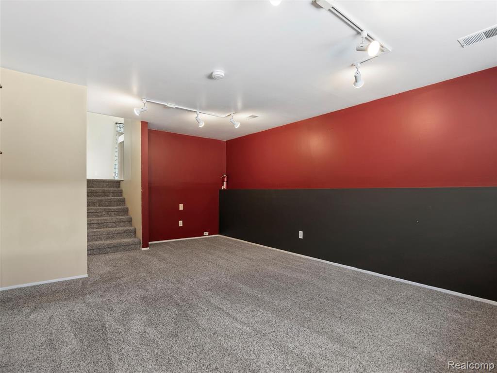 3940 Cone Avenue Rochester Hills, MI 48309 - Photo 15 of 30