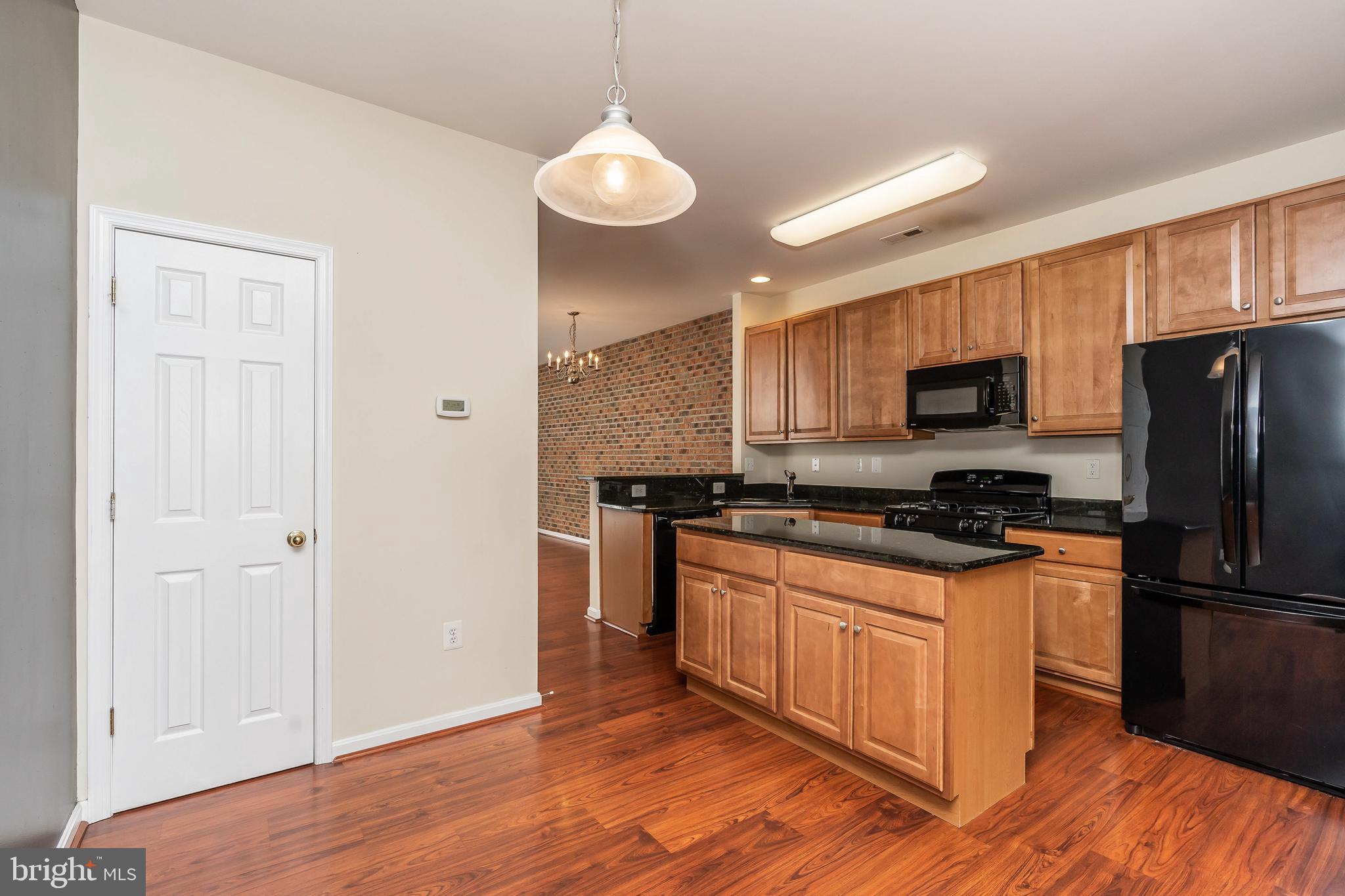 8 South Exeter Street, Unit 142 Baltimore, MD 21202 - Photo 19 of 43 Kitchen area for table