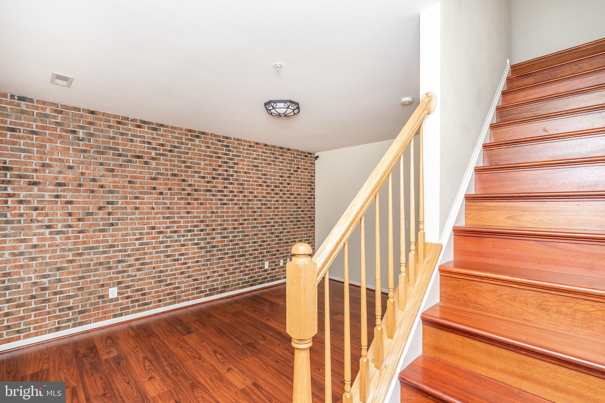 8 South Exeter Street, Unit 142 Baltimore, MD 21202 - Photo 8 of 43 Family Room to 2nd Level