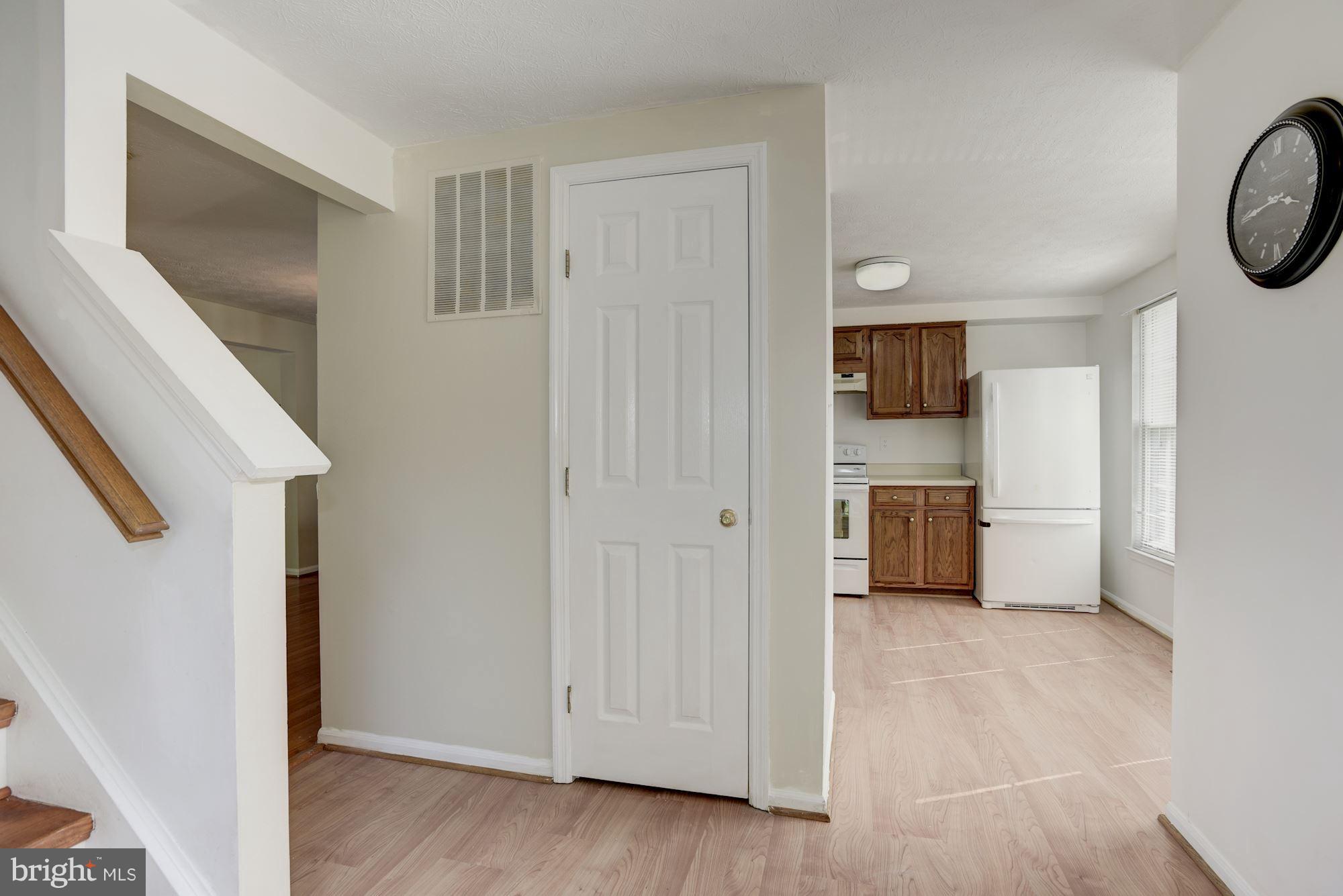 13968 Winding Ridge Lane Centreville, VA 20121 - Photo 3 of 30 Interior (General)