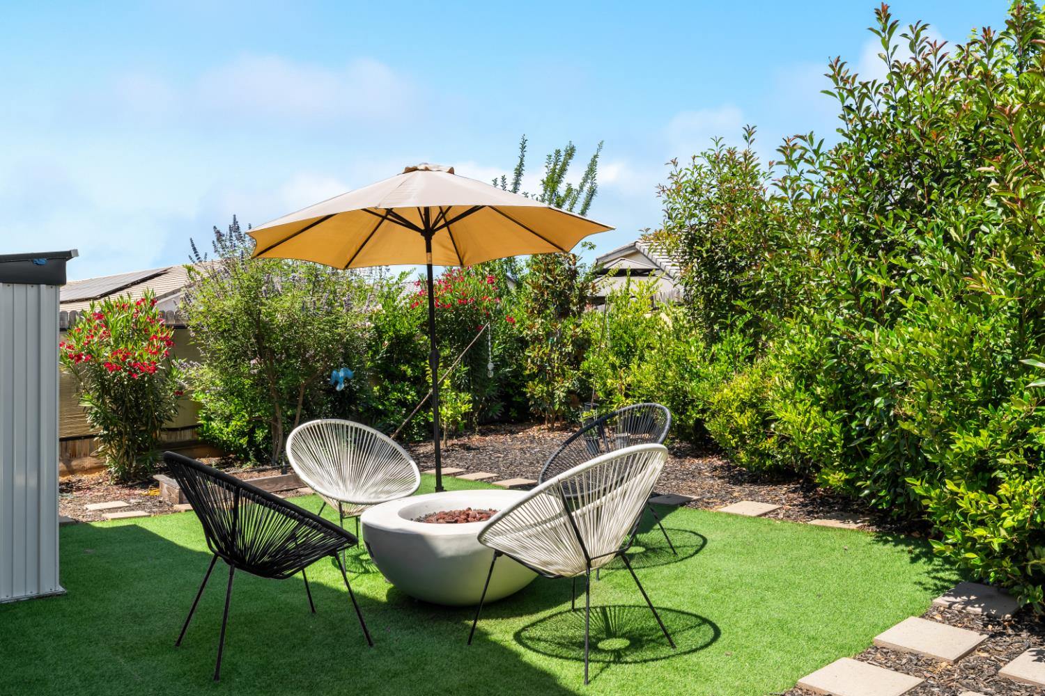 4216 Creede Way Rancho Cordova, CA 95742 - Photo 50 of 56 a backyard of a house with table and chairs