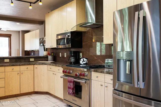 $5,250,000 | 35021 Highway 6, Edwards, CO 81632