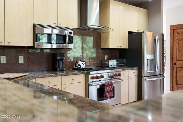 $5,250,000 | 35021 Highway 6, Edwards, CO 81632