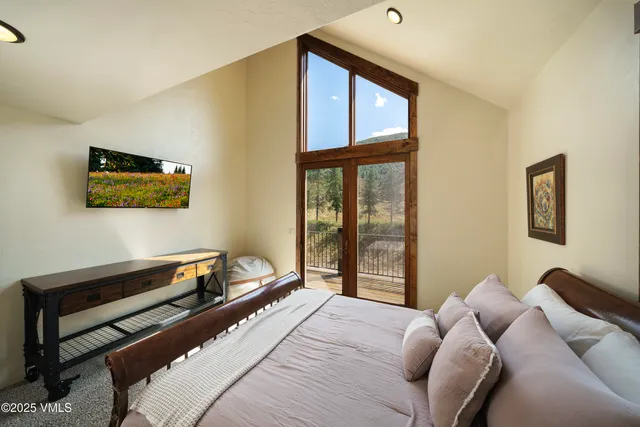 $5,250,000 | 35021 Highway 6, Edwards, CO 81632