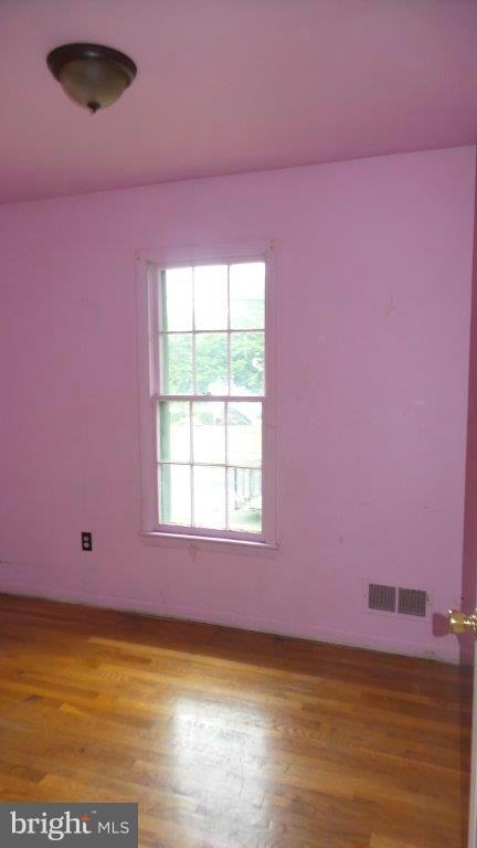 4314 Kinmount Road Lanham, MD 20706 - Photo 13 of 24 Bedroom