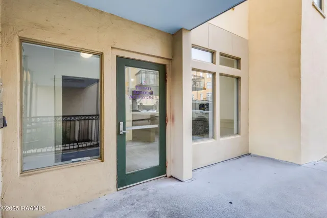 $239,000 | 201 Settlers Trace Boulevard, Unit 4404, Lafayette, LA 70508