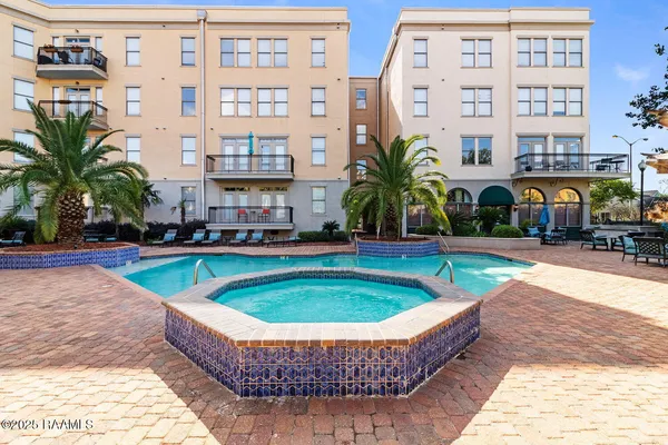 $239,000 | 201 Settlers Trace Boulevard, Unit 4404, Lafayette, LA 70508