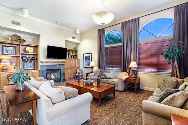 $239,000 | 201 Settlers Trace Boulevard, Unit 4404, Lafayette, LA 70508