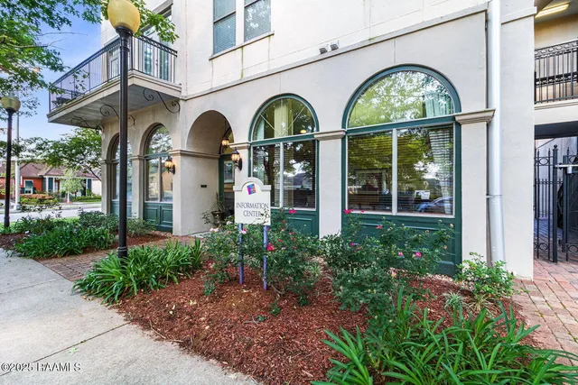 $239,000 | 201 Settlers Trace Boulevard, Unit 4404, Lafayette, LA 70508
