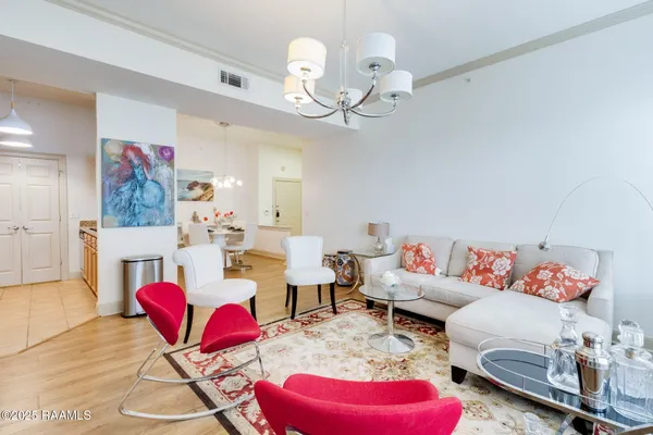 $239,000 | 201 Settlers Trace Boulevard, Unit 4404, Lafayette, LA 70508