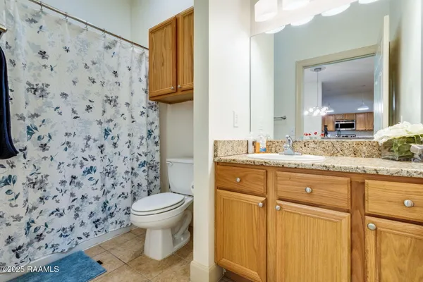 $239,000 | 201 Settlers Trace Boulevard, Unit 4404, Lafayette, LA 70508