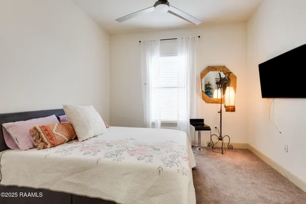 $239,000 | 201 Settlers Trace Boulevard, Unit 4404, Lafayette, LA 70508