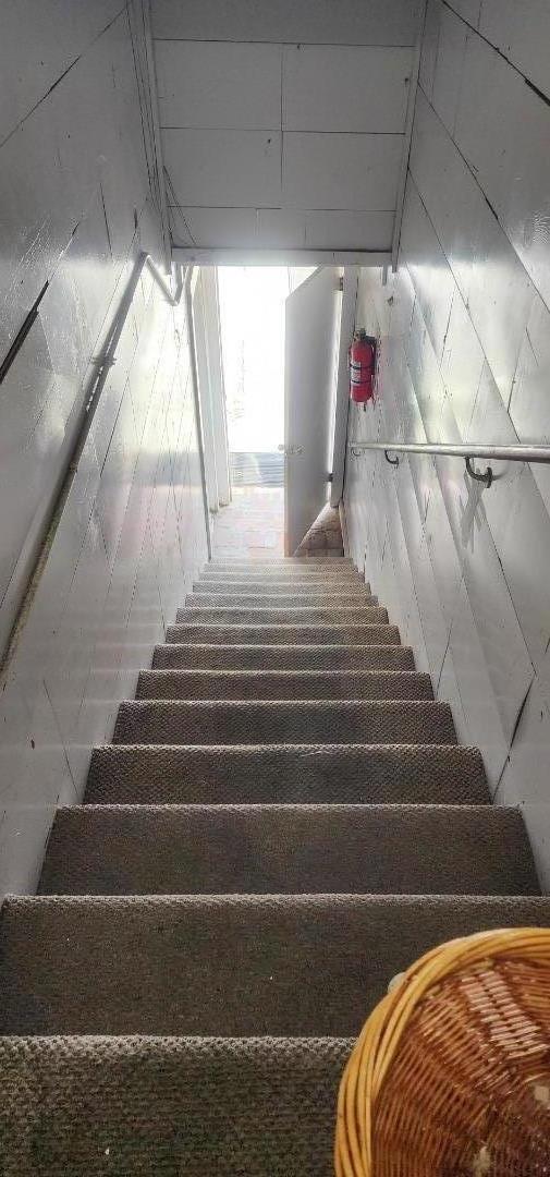 1591 Del Monte Boulevard Seaside, CA 93955 - Photo 15 of 20 a view of entryway