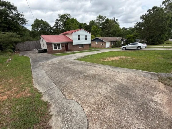 $180,000 | 1221 Denton Road, Dothan, AL 36303