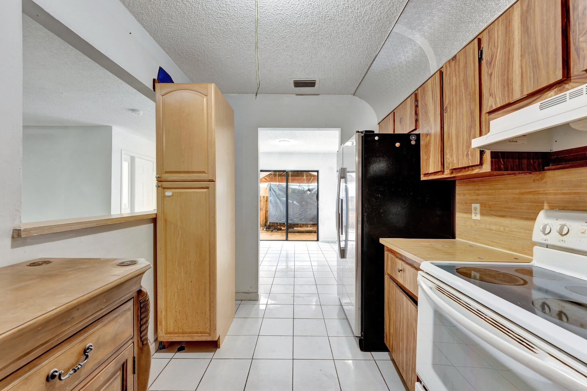6160 Southwest 4th Street Margate, FL 33068 - Photo 15 of 31 19-web-or-mls-DSC01069
