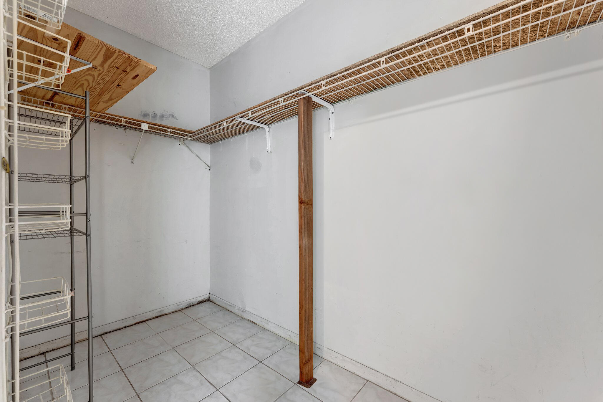 6160 Southwest 4th Street Margate, FL 33068 - Photo 21 of 31 8-web-or-mls-DSC01014