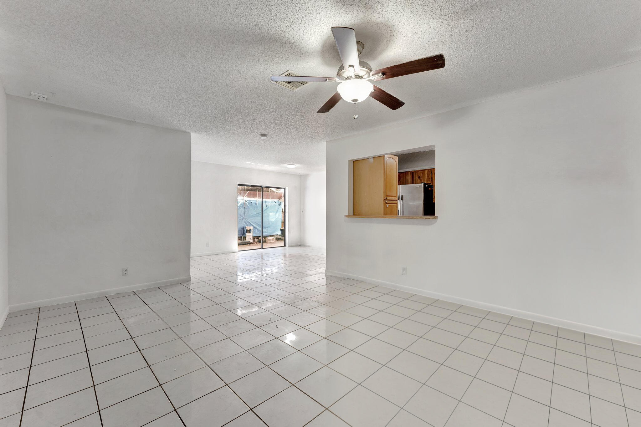 6160 Southwest 4th Street Margate, FL 33068 - Photo 10 of 31 24-web-or-mls-DSC01094