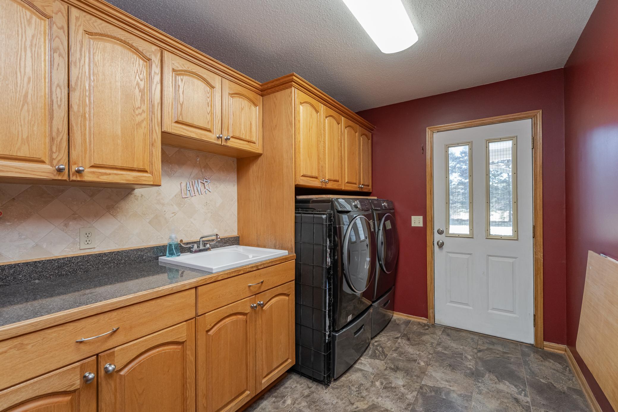 1521 Ridge Drive Northeast Rochester, MN 55906 - Photo 23 of 59