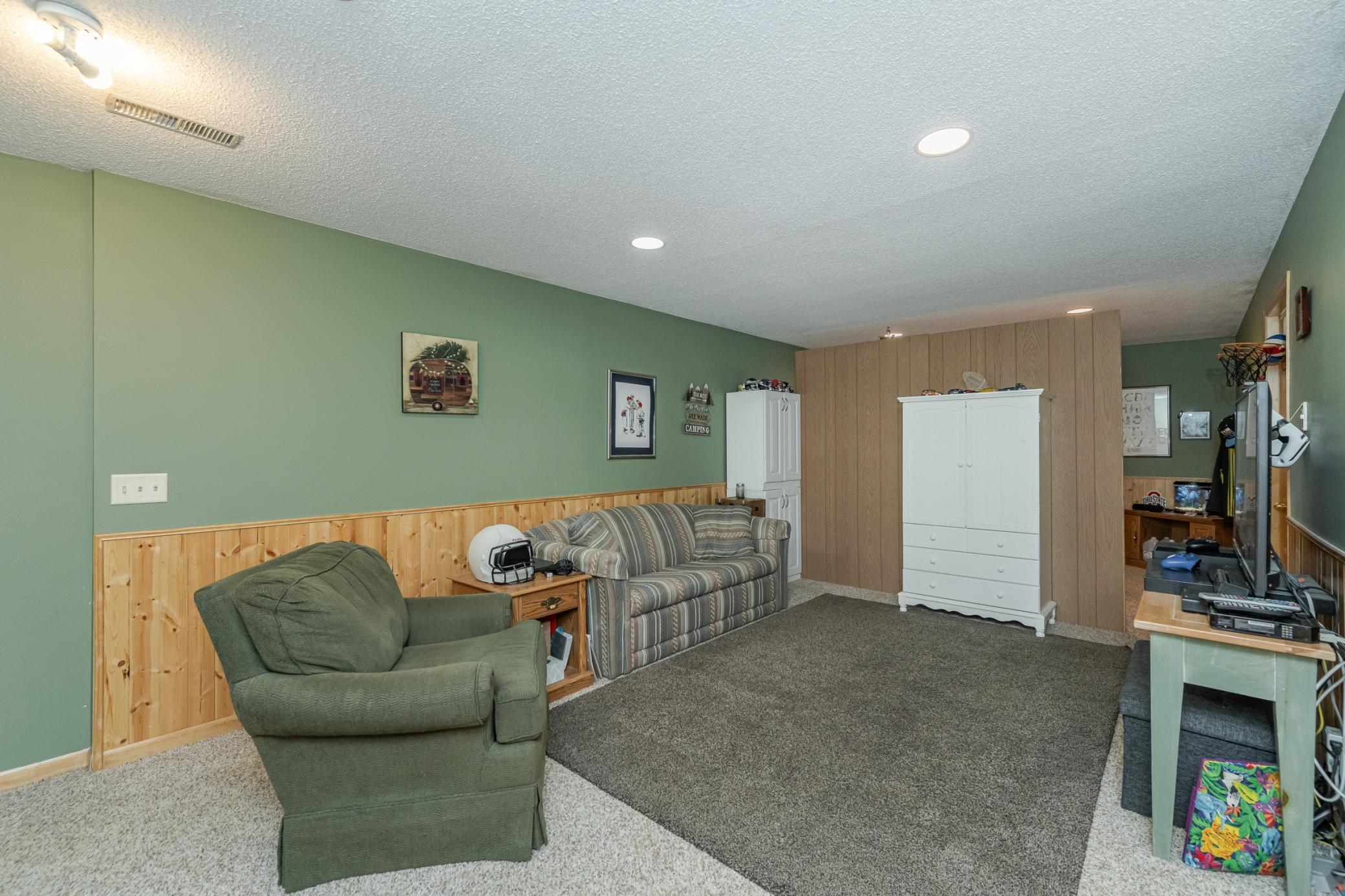 1521 Ridge Drive Northeast Rochester, MN 55906 - Photo 33 of 59