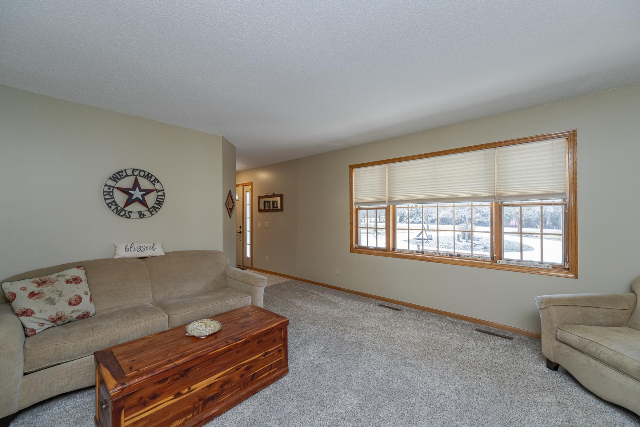 1521 Ridge Drive Northeast Rochester, MN 55906 - Photo 9 of 59