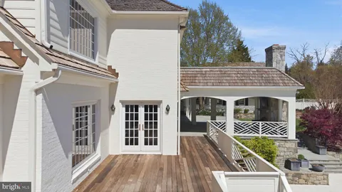 $3,950,000 | 11101 Piney Meetinghouse Road, Potomac, MD 20854