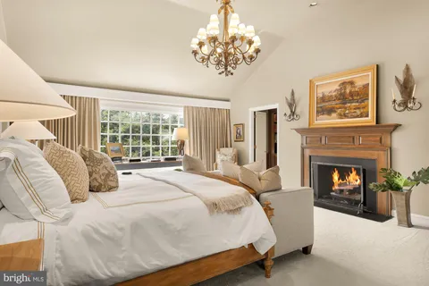$3,950,000 | 11101 Piney Meetinghouse Road, Potomac, MD 20854