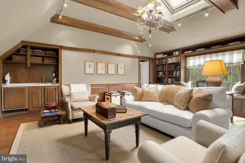 $3,950,000 | 11101 Piney Meetinghouse Road, Rockville, MD 20854