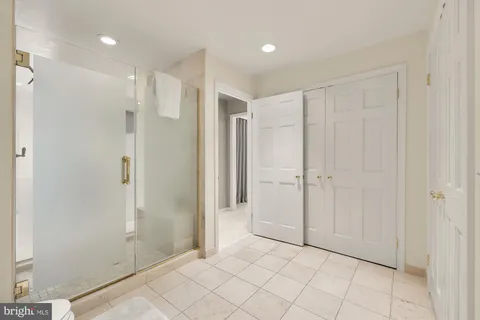 $3,950,000 | 11101 Piney Meetinghouse Road, Potomac, MD 20854