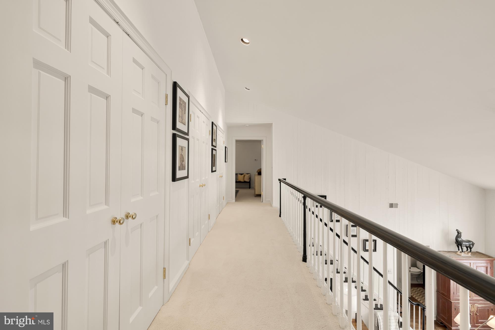 11101 Piney Meetinghouse Road Potomac, MD 20854 - Photo 43 of 96 Bright and airy hallway retreat.
