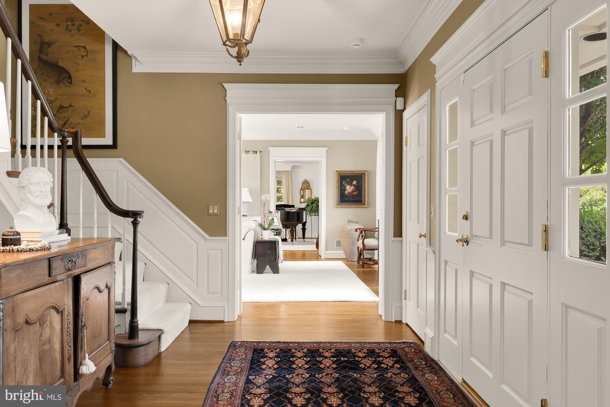 11101 Piney Meetinghouse Road Potomac, MD 20854 - Photo 5 of 96 Elegant entryway with classic charm.