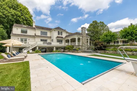 $3,950,000 | 11101 Piney Meetinghouse Road, Potomac, MD 20854