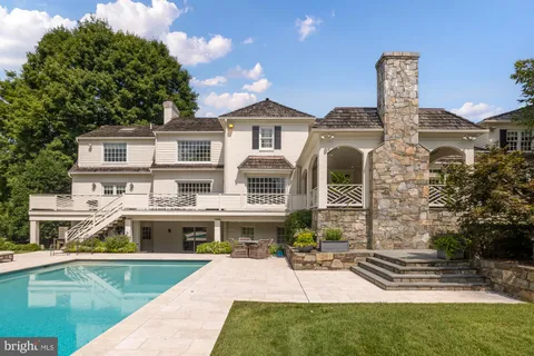 $3,950,000 | 11101 Piney Meetinghouse Road, Potomac, MD 20854