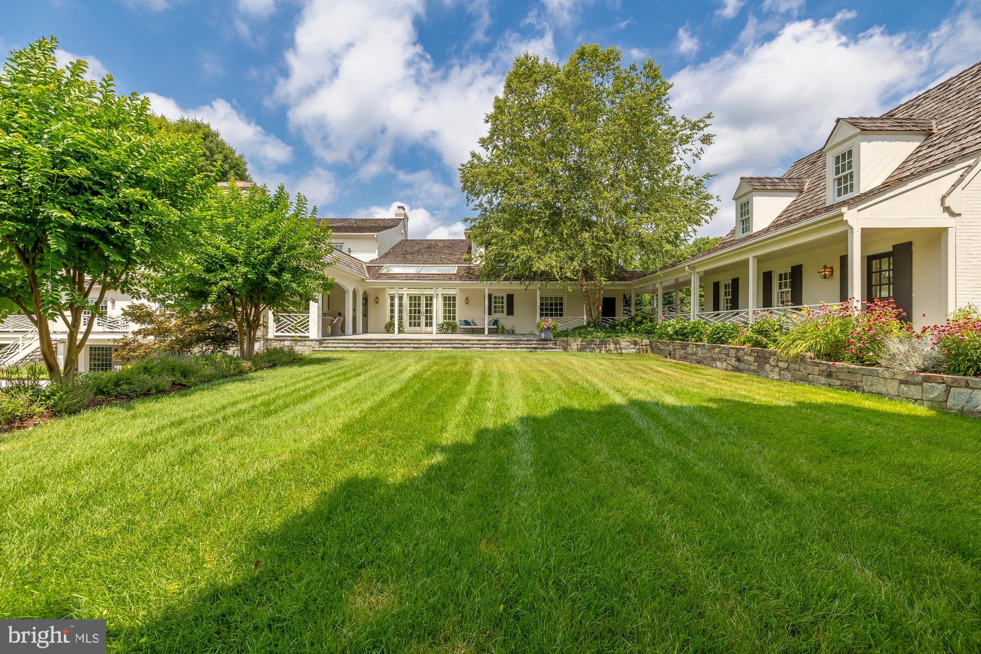 11101 Piney Meetinghouse Road Potomac, MD 20854 - Photo 82 of 96 Lush lawn and serene outdoor retreat.