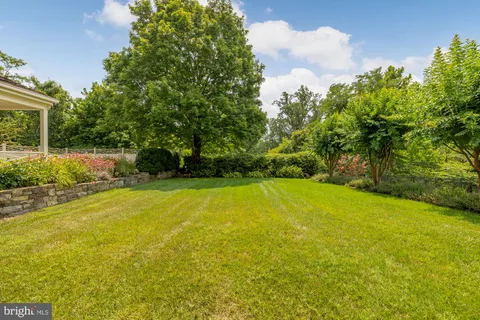 $3,950,000 | 11101 Piney Meetinghouse Road, Potomac, MD 20854