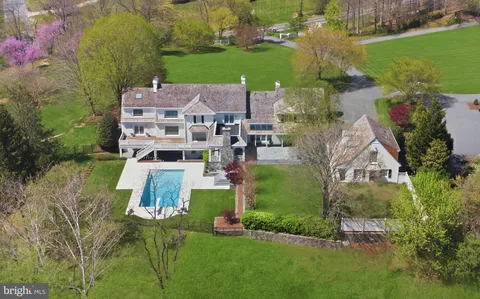 $3,950,000 | 11101 Piney Meetinghouse Road, Potomac, MD 20854