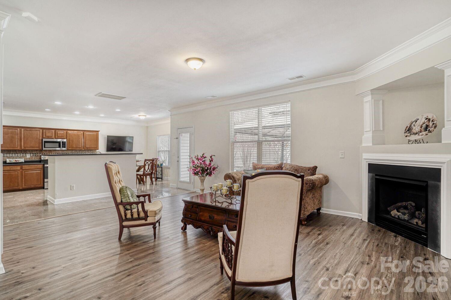 13622 Stringfellow Lane Charlotte, NC 28278 - Photo 3 of 11