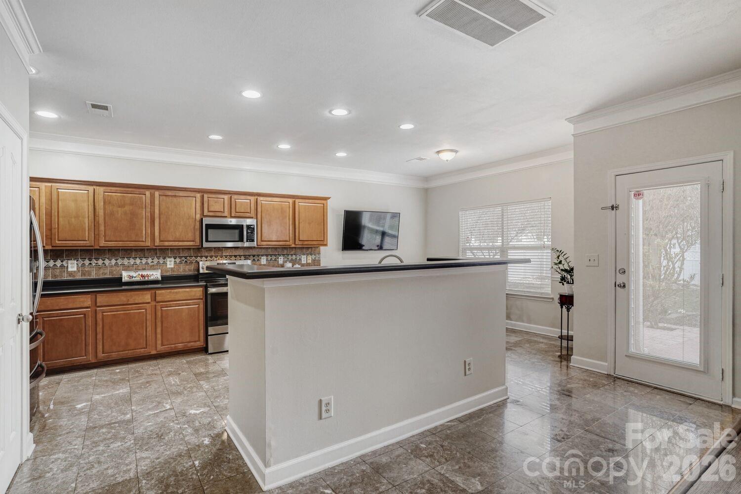 13622 Stringfellow Lane Charlotte, NC 28278 - Photo 8 of 11