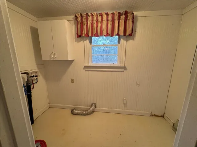 a view of walk in closet