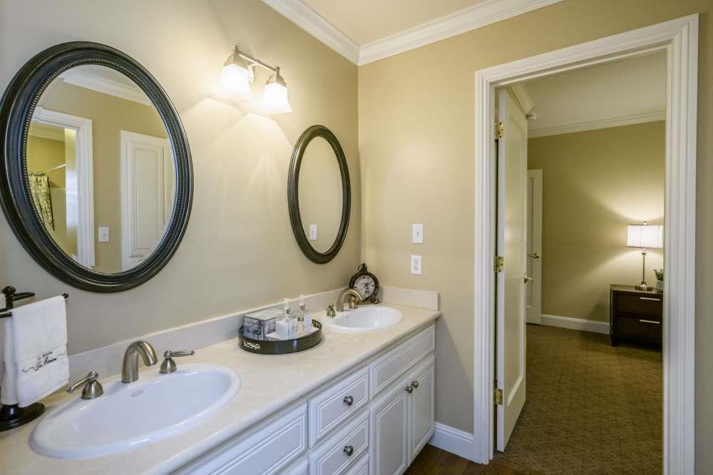 728 Crossway Road Burlingame, CA 94010 - Photo 20 of 33 Gallery Image 20