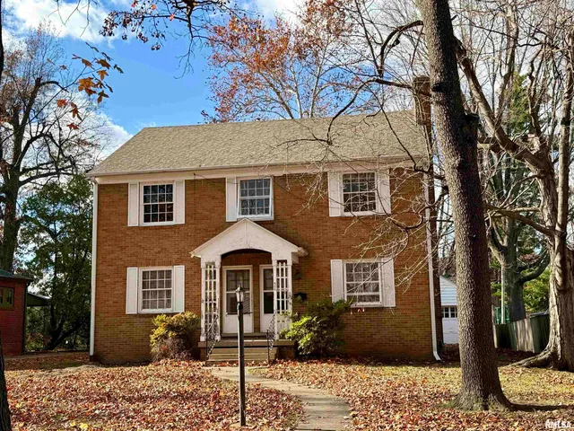 $119,900 | 406 Cedar Street, Centralia, IL 62801