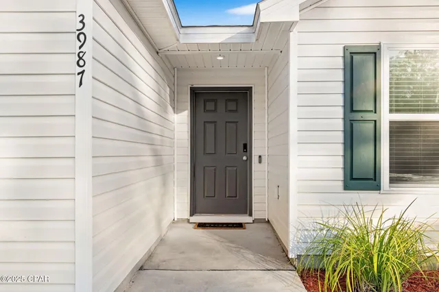 $220,000 | 3987 Oxford Avenue, Chipley, FL 32428