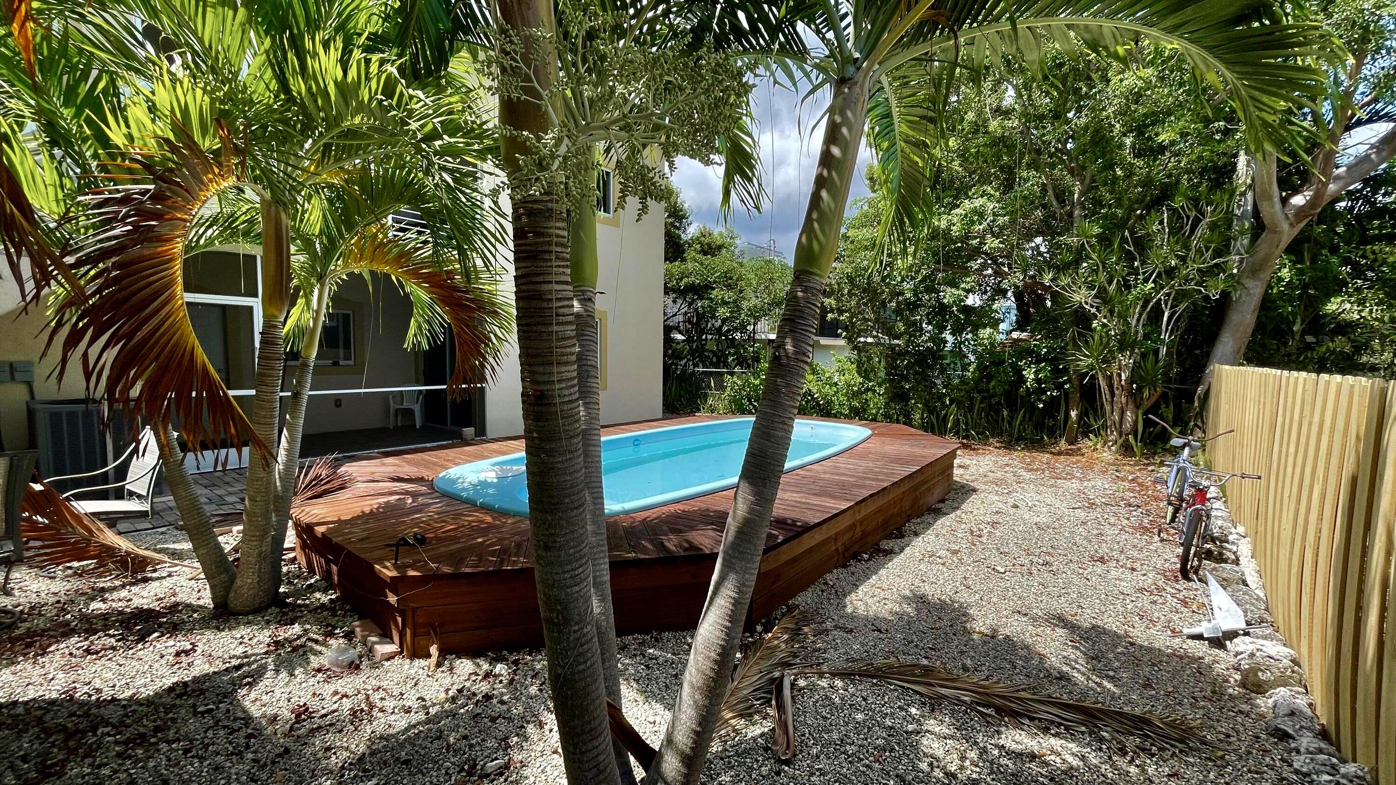 917 Red Bird Road Key Largo, FL 33037 - Photo 21 of 21 pool view 1