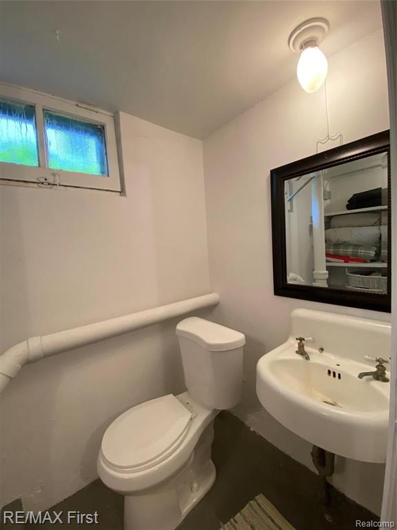 240 Fisher Road Grosse Pointe Farms, MI 48230 - Photo 43 of 54
