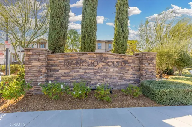 $575,000 | 45763 Via Nubes, Temecula, CA 92592