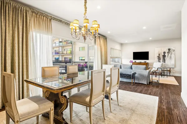 $749,000 | 2929 Buffalo Speedway, Unit A203, Houston, TX 77098
