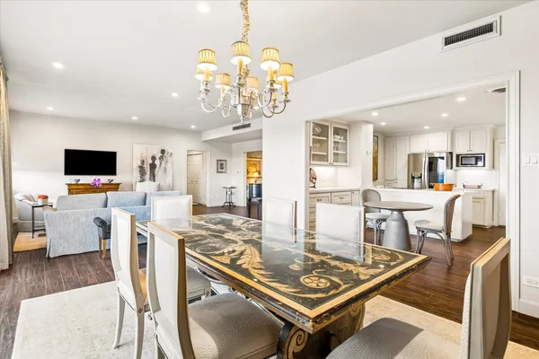 $749,000 | 2929 Buffalo Speedway, Unit A203, Houston, TX 77098