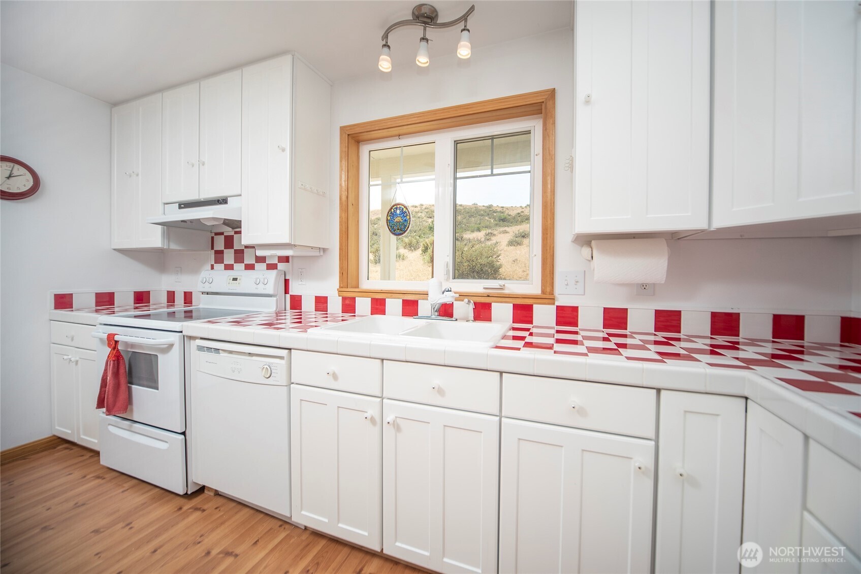 8721 Robbins Road Ellensburg, WA 98926 - Photo 5 of 27 Gallery Image 5