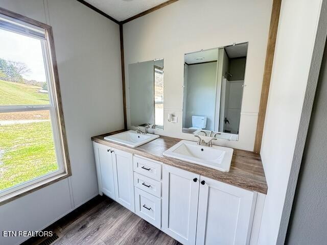 145 Mulberry Road Greeneville, TN 37745 - Photo 31 of 50 a bathroom with a granite countertop sink and a mirror
