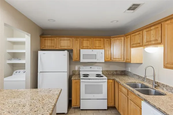 $575,000 | 2801 Wayside Avenue, Fort Worth, TX 76110